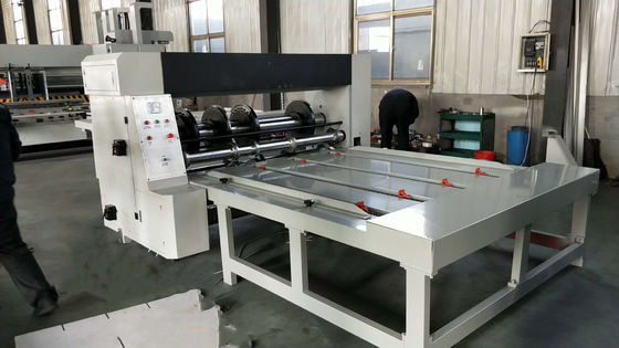 Máquina giratória ondulada semi automática de Slotter para vincar do cartão