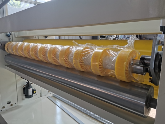 A linha de produção Nc do cartão 2200 ondulado eliminou a máquina