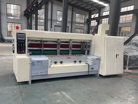 Máquina de Corte Rotativo para Cartão Ondulado com Tamanho de 1600x2800mm, Empilhador Automático de Alta Velocidade e Estrutura de Ferro Fundido Cinza HT250