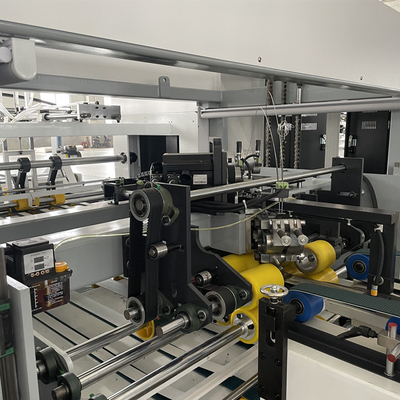 Servocontrol modelo do PLC do rebitador 2600 automáticos de Gluer do dobrador