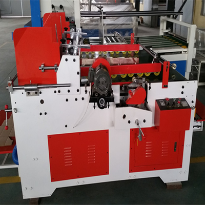 Máquina de fabricação de caixas de cartão corrugado computorizada