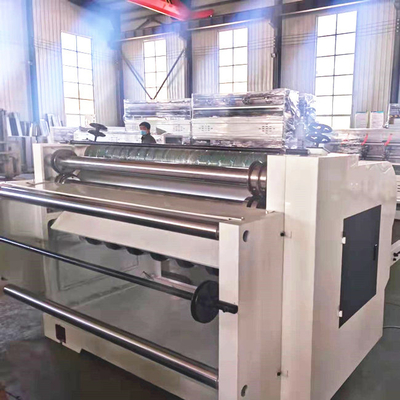 Máquina de corte de cartão ondulado do comprimento 3800mm com a energia do empilhador eficiente