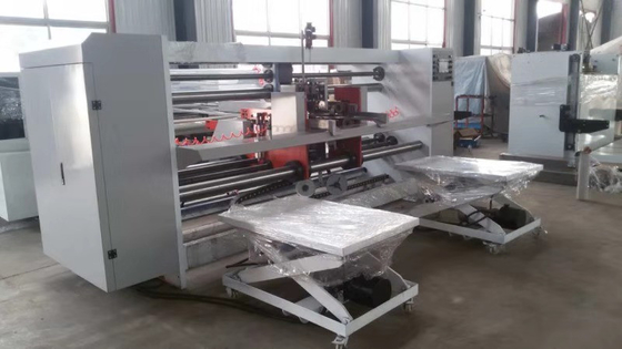 O dobro de costura da grande caixa ondulada semi automática do tamanho cobre pregar a máquina