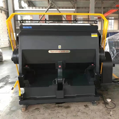 A cavidade dos PP cobre a máquina cortando cortando lisa da imprensa do cartão manual para o cartão