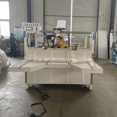220V/380V corrugou a dimensão do consumo de potência 7000*3000*2000mm da máquina 7.5KW de Gluer do dobrador da caixa