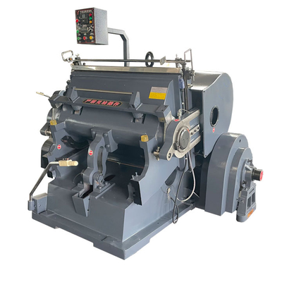 Máquina de corte manual para caixas onduladas