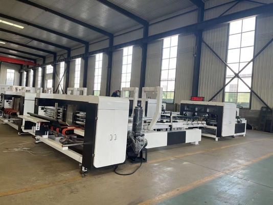 Máquina informática de fecho e folha flexível para produção de cartão