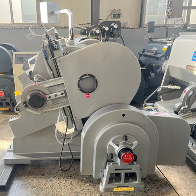 Máquina de corte a moagem a moagem de cartão ondulado com dimensão de máquina 5129 4150 2346 mm e alta precisão de corte Ideal para indústrias