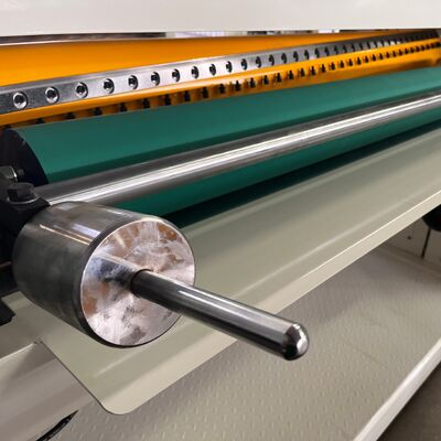 Máquina de corte de 1800 mm NC de linha de corte de espiral da corrugadora