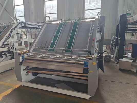 Laminador automático de flauta de alta velocidade 100pcs/min com tamanho 1600x1250mm e sistema de controlo PLC