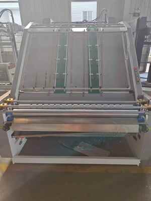 HL1600 Máquina Acopladora Automática com Tamanho Máx. de Laminação de 1600X1250mm, Velocidade de 5500 folhas/hora e Controle de Programa PLC